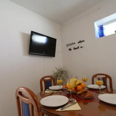 Apartment Ksenija *